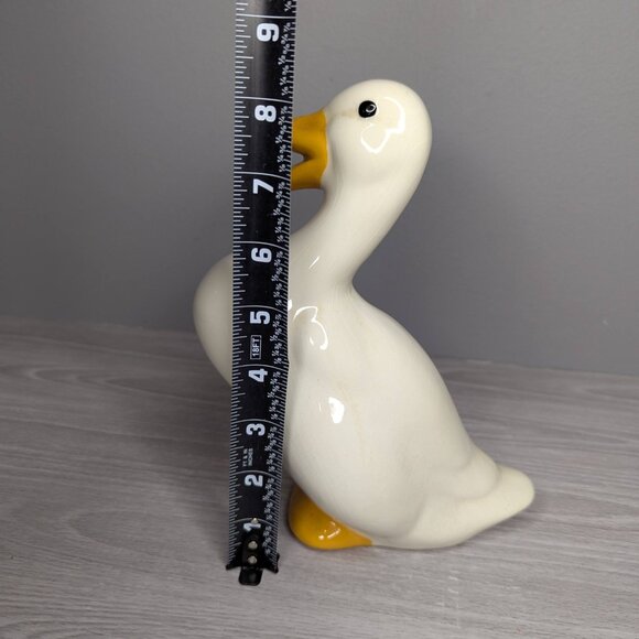 Vintage 80s Large Upright White & Yellow Duck/Goose Ceramic 9" Tall - Picture 10 of 10